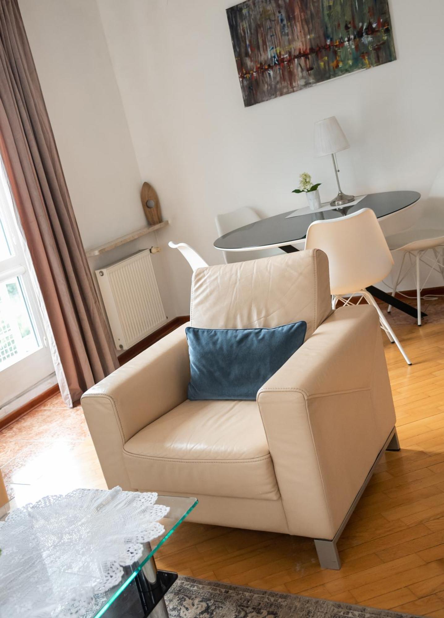 Wola Norblin Spacious Lägenhet *